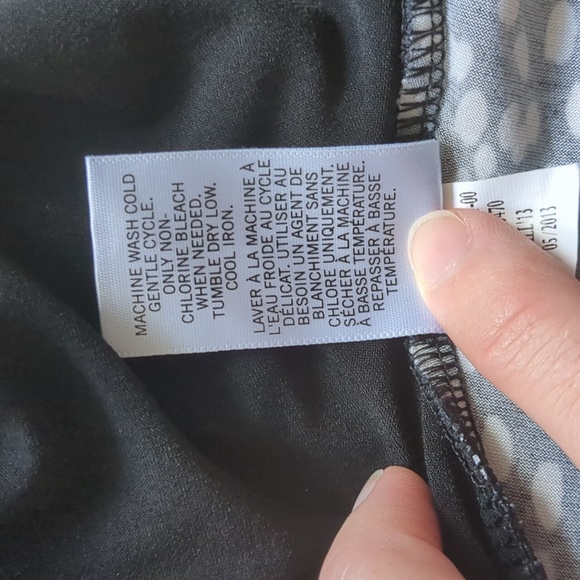 Sz XS Banana Republic Black and White Tank - Picture 7 of 7